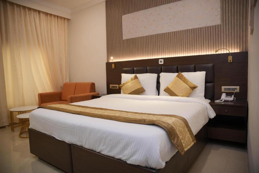 Hotel Vijaydeep Place Near Delhi Airport Yeni Delhi Dış mekan fotoğraf
