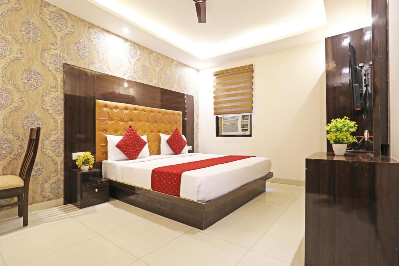 Hotel Vijaydeep Place Near Delhi Airport Yeni Delhi Dış mekan fotoğraf