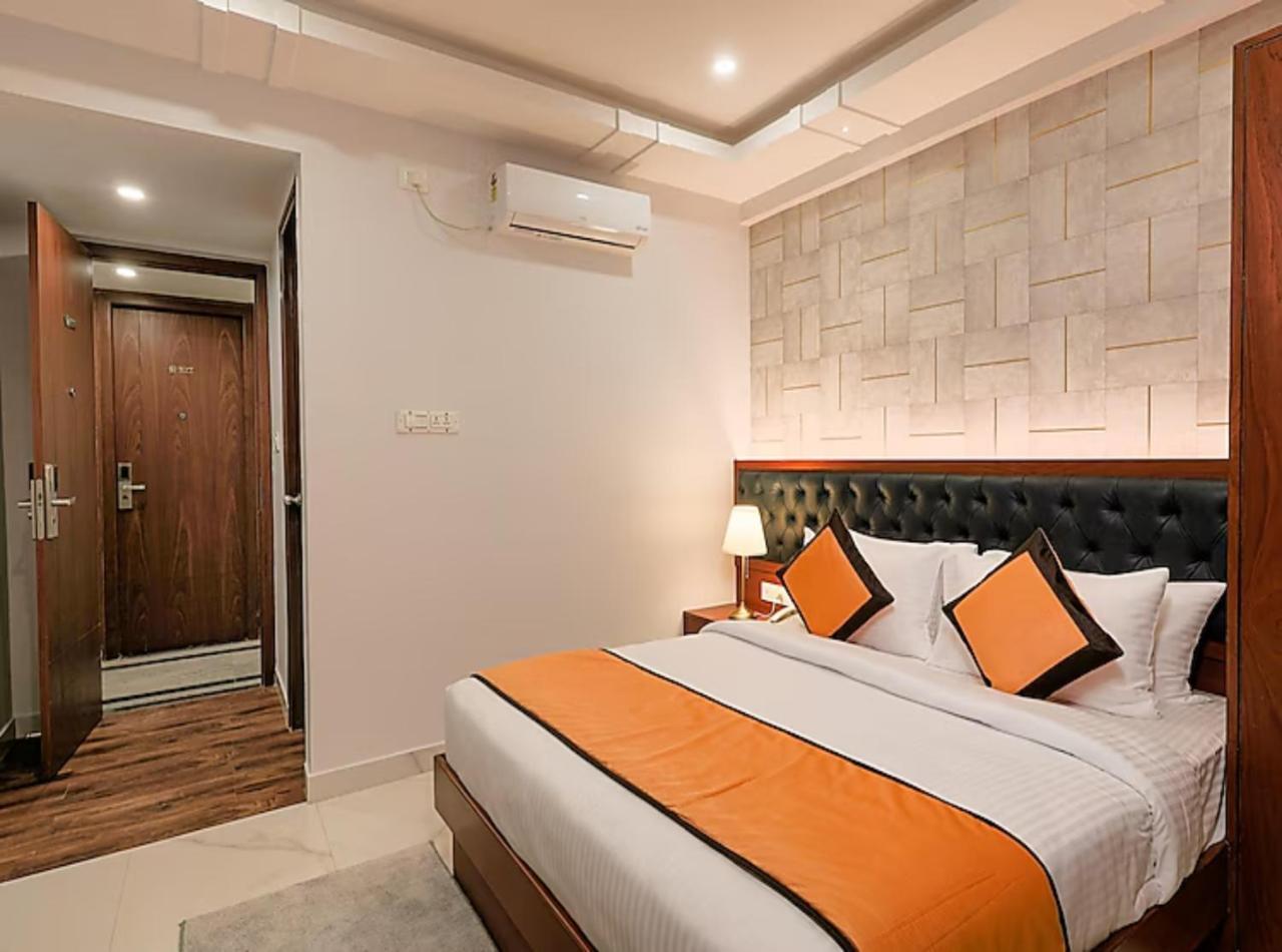 Hotel Vijaydeep Place Near Delhi Airport Yeni Delhi Dış mekan fotoğraf