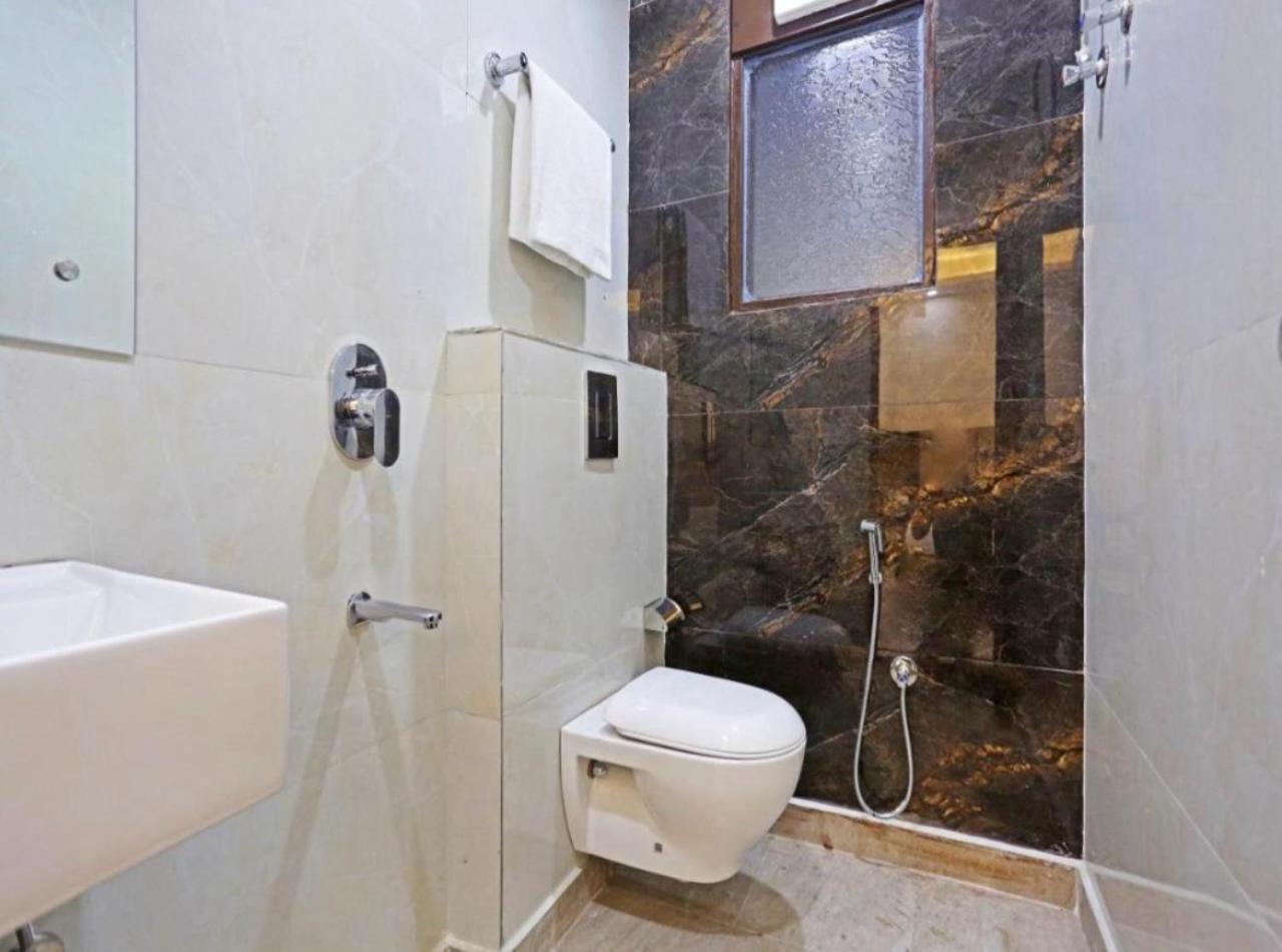Hotel Vijaydeep Place Near Delhi Airport Yeni Delhi Dış mekan fotoğraf