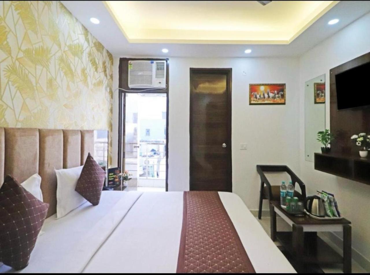 Hotel Vijaydeep Place Near Delhi Airport Yeni Delhi Dış mekan fotoğraf