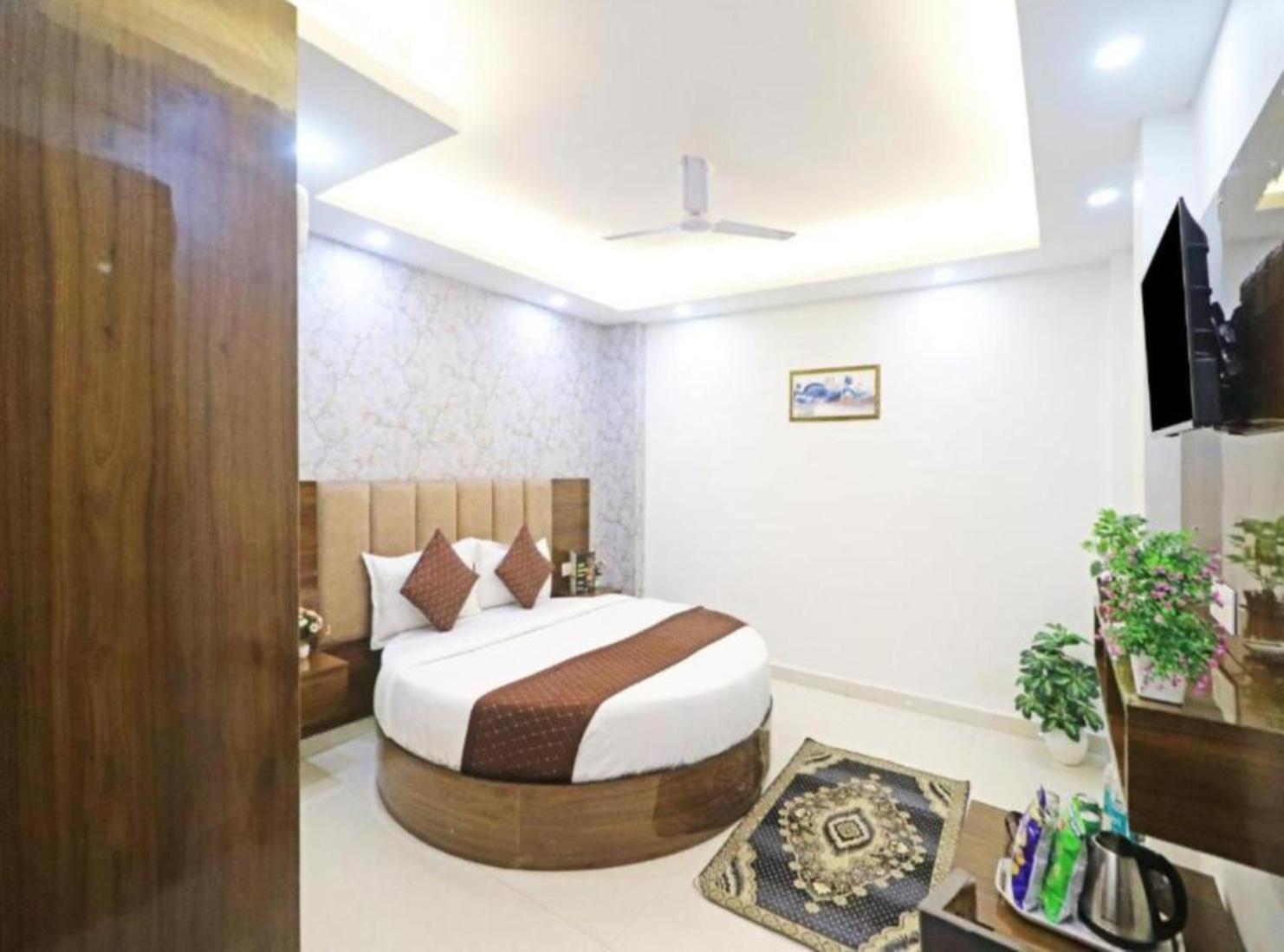 Hotel Vijaydeep Place Near Delhi Airport Yeni Delhi Dış mekan fotoğraf