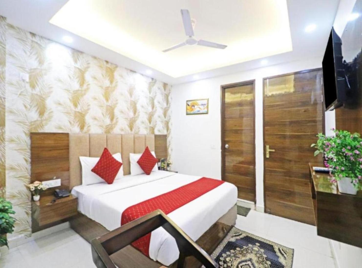 Hotel Vijaydeep Place Near Delhi Airport Yeni Delhi Dış mekan fotoğraf