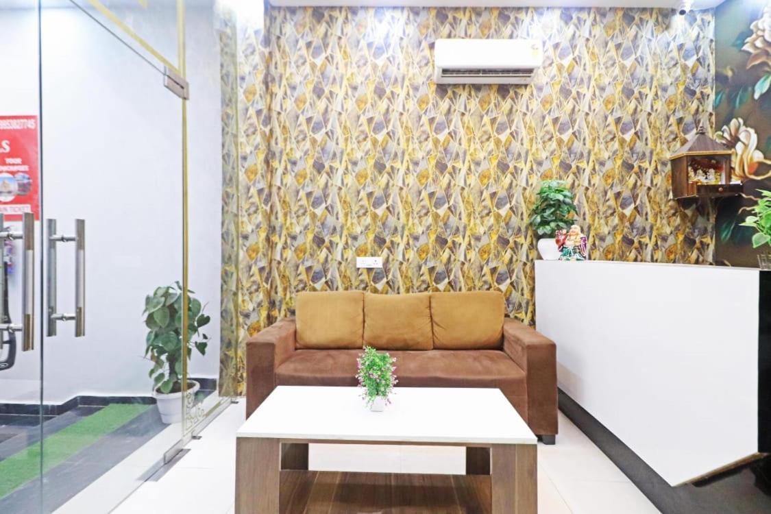 Hotel Vijaydeep Place Near Delhi Airport Yeni Delhi Dış mekan fotoğraf